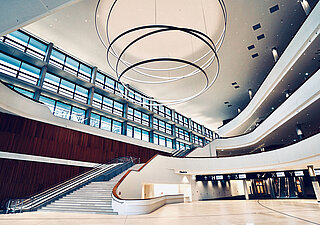 CCH - Congress Center Hamburg: Entrance hall / ground level foyer